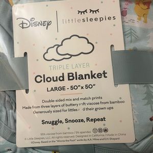Little Sleepies Winnie the Pooh Cloud Blanket